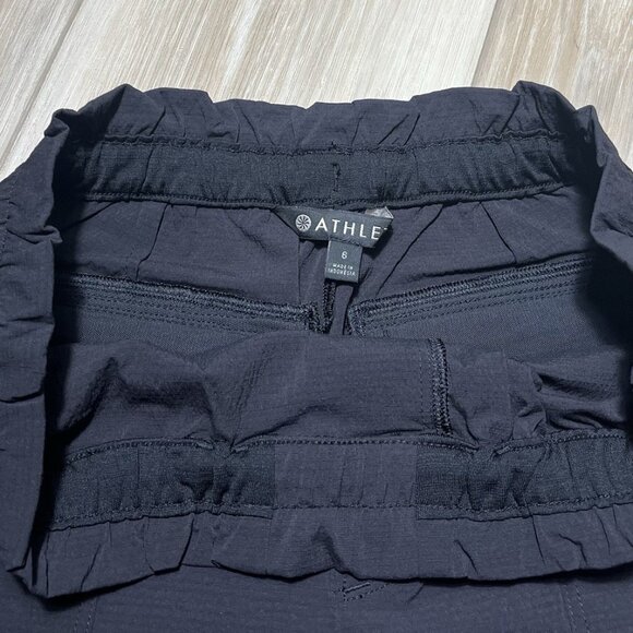 NWT Athleta Black Trekkie Paper Bag Shorts - Size 6 - Picture 5 of 15